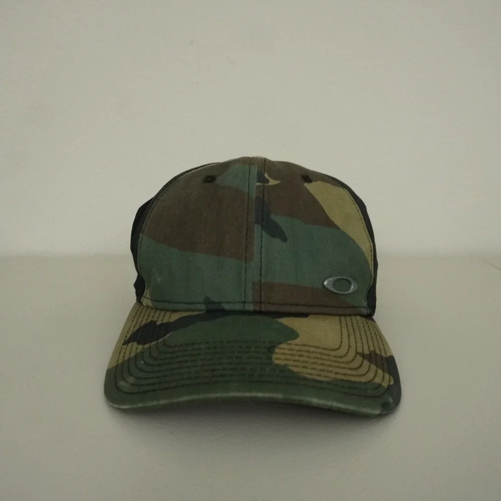 Oakley New Era 39THIRTY Stretch Fit Cap Mens M/L Camo Black Metal Logo